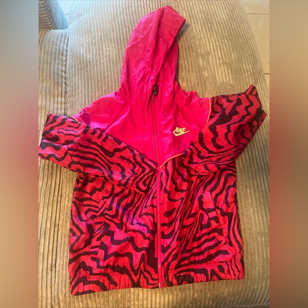 Nike Sportswear Girls Zip Windrunner Lightweight Jacket SIZE XL Youth Fit